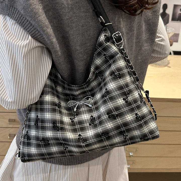 Damen Umhängetasche im verspielten Karo-Design Nord Taschen