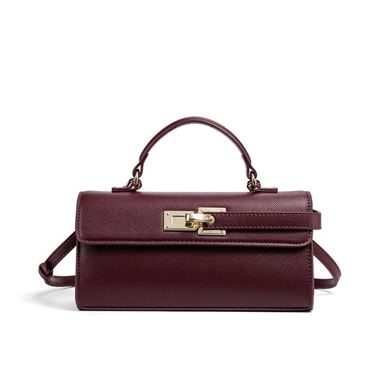 Damen Umhängetasche mit kunstvollem geflochtenem Design und goldenen Akzenten Nord Taschen