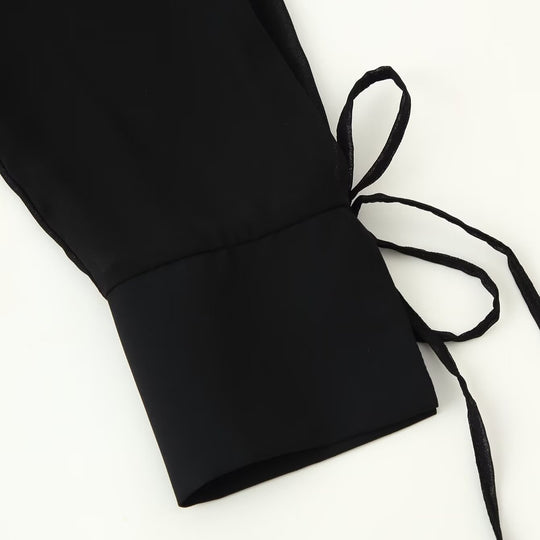Damen Chiffon-Bluse mit Paillettenbesatz, tiefem V‑Ausschnitt und dekorativen Bindebändern Nord Taschen