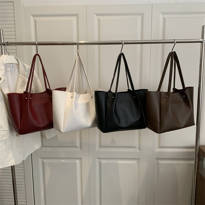 Damen Shopper-Tasche mit elegantem Design und goldenen Akzenten Nord Taschen