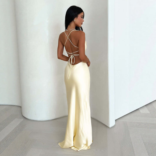 Damen Elegantes Satinabendkleid mit spaghettiträgern und fließendem Schnitt - Arvani