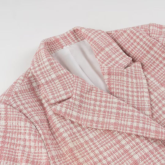Damen Kurzblazer im Bouclé‑Tweed mit Reverskragen und Zierknöpfen Nord Taschen