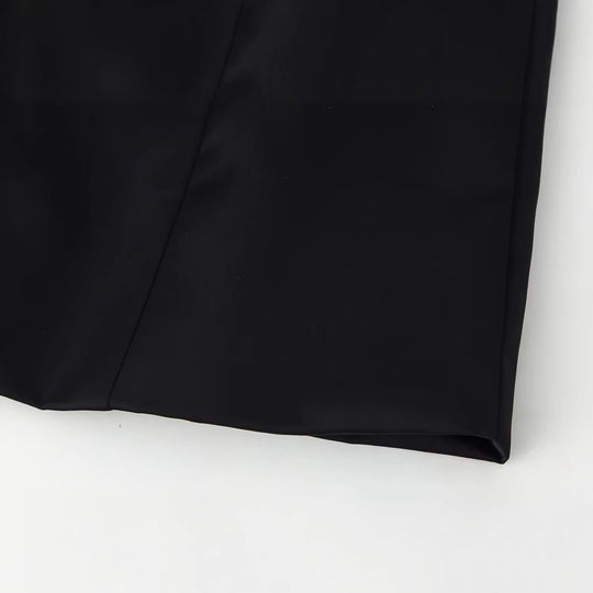 Damen Elegante Kurzjacke im Mandarin‑Stil mit Froschverschlüssen und taillierenden Abnähern Nord Taschen