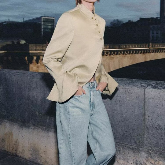 Damen Asymmetrische Satin-Bluse-Jacke mit Mandarinkragen und Glockenärmeln Nord Taschen