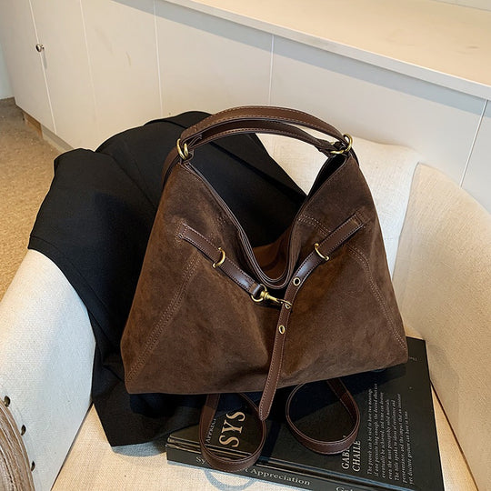 Damen Hobo-Tasche aus weichem Leder mit praktischen Reißverschlusstaschen Nord Taschen