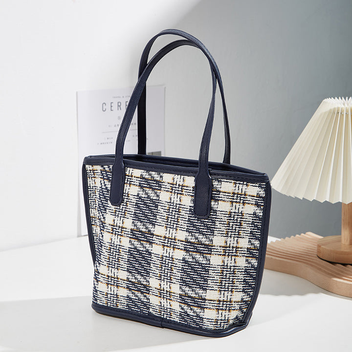 Damen Einkaufstasche mit modernem Karomuster und praktischen Innenfächern Nord Taschen