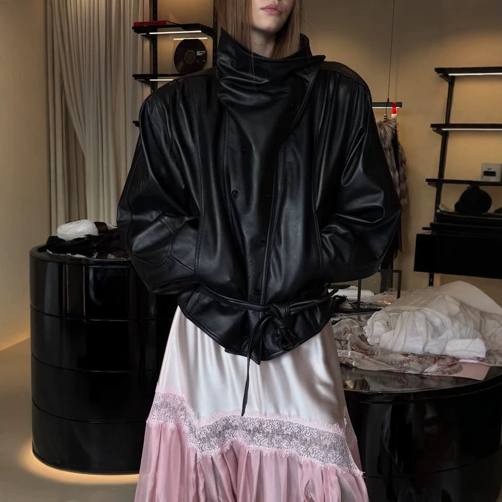 Damen Oversize-Kunstleder-Bomberjacke mit hohem Stehkragen und Taillengürtel Nord Taschen