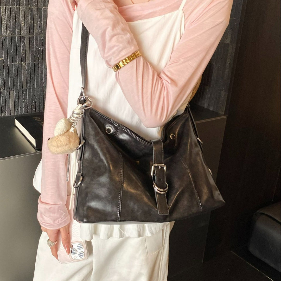 Damen Hobo-Tasche mit kuscheligem Tieranhänger Nord Taschen