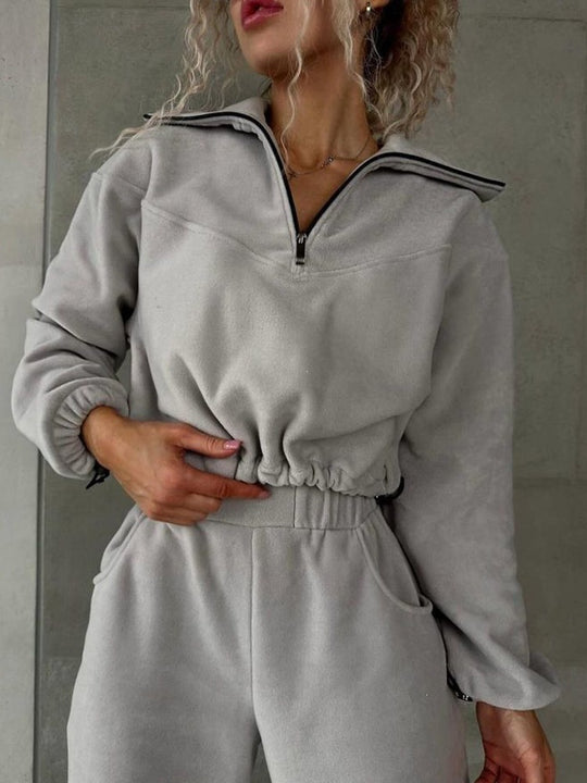 Damen Fleece-Cropped-Sweatshirt mit halbem Reißverschluss und Tunnelzug Nord Taschen