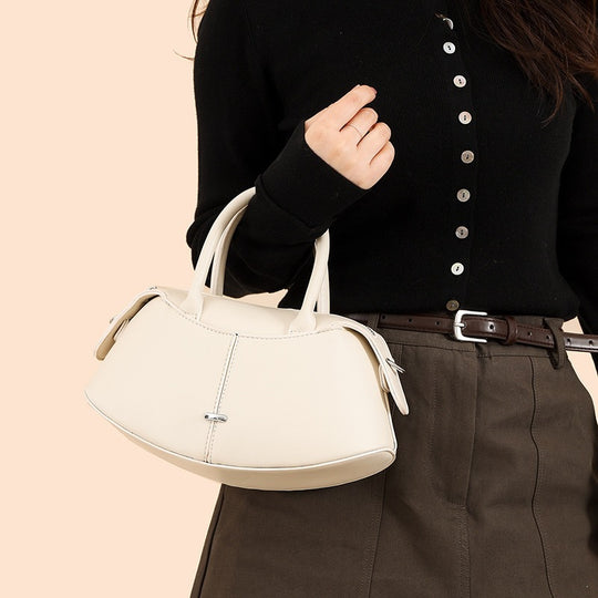 Damen Handtasche mit modernem, geschwungenem Design und abnehmbarem Schulterriemen Nord Taschen