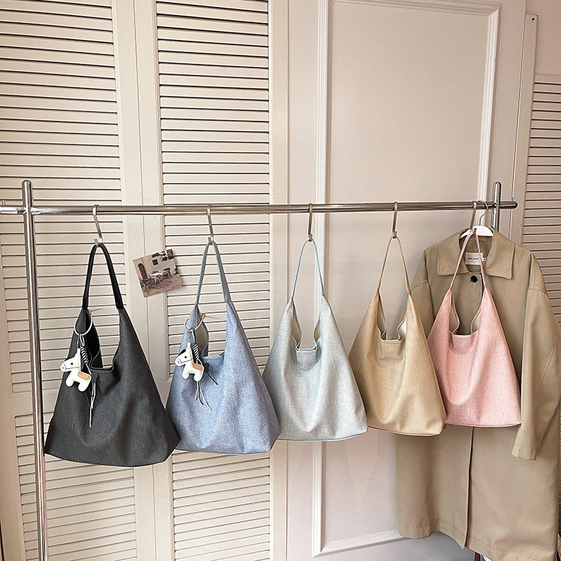 Damen lässige Stofftasche mit verspieltem Anhänger Nord Taschen