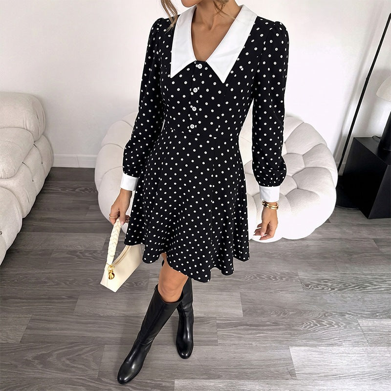 Damen Tailliertes A-Linien Minikleid mit Polka‑Dot, spitzem Kontrastkragen und Manschetten Nord Taschen