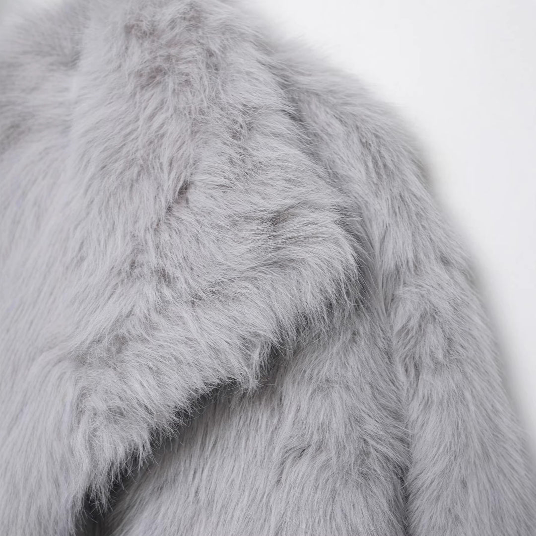 Damen Kurze Faux‑Fur Jacke mit Schalkragen und Boxy‑Schnitt Nord Taschen