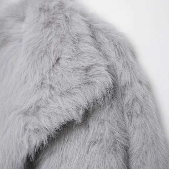 Damen Kurze Faux‑Fur Jacke mit Schalkragen und Boxy‑Schnitt Nord Taschen