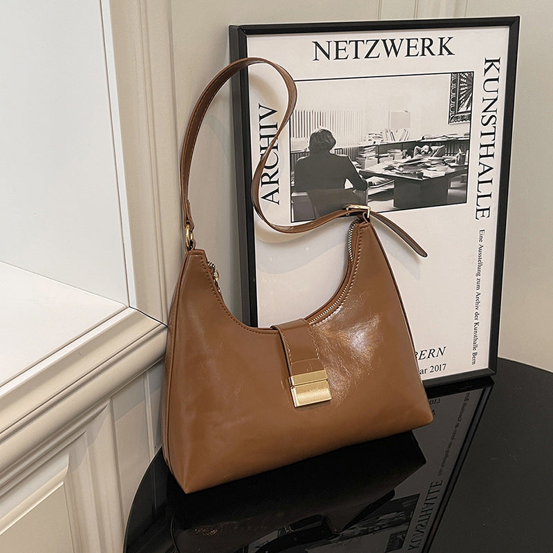 Damen Umhängetasche aus hochwertigem Kunstleder mit elegantem Klappverschluss Nord Taschen