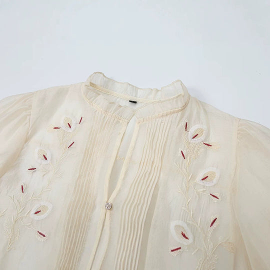 Damen Bestickte Chiffon-Bluse mit Plisseefront und Ballonärmeln Nord Taschen