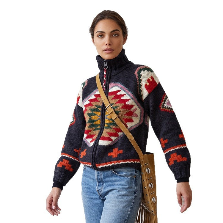 Damen Jacquard-Strickjacke mit Navajo‑Muster, Reißverschluss und hohem Kragen Nord Taschen