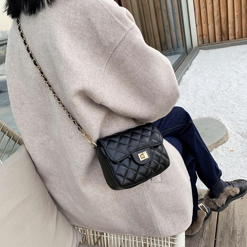 Damen Schultertasche mit eleganter Steppung von Nord Taschen