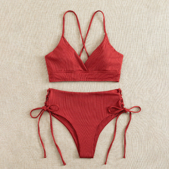 Damen Bikini-Set mit verstellbaren Trägern und raffinierten Schnürdetails