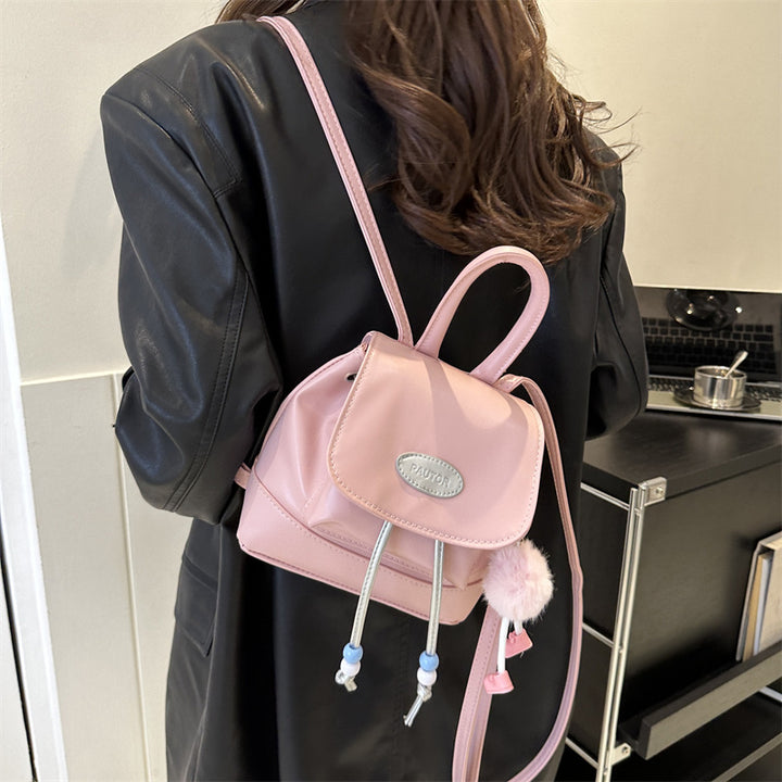 Damen Rucksackhandtasche mit zeitlosem Design und praktischen Trageoptionen Nord Taschen