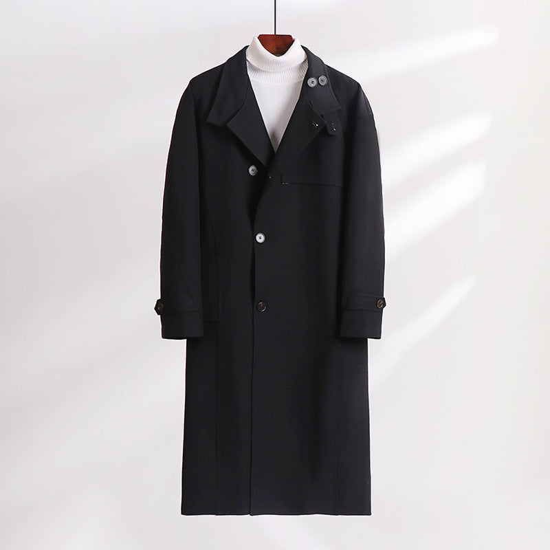 Herren Langgeschnittener Minimalistischer Trenchcoat mit Schalkragen und verstellbaren Ärmelriemen Nord Taschen