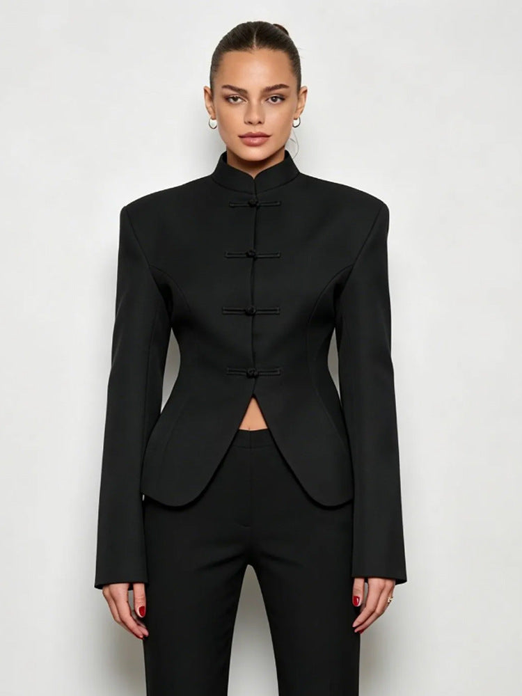 Damen Sculpted‑Blazer mit Stehkragen, dekorativen Knotenverschlüssen und taillierter Silhouette Nord Taschen