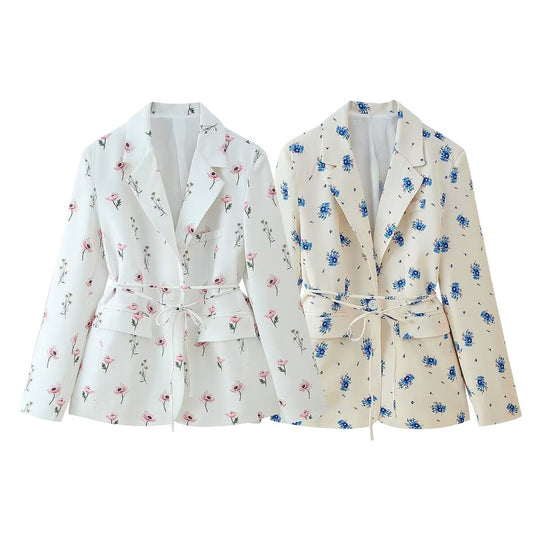 Damen taillierter Blazer mit floralem Alloverprint, Bindegürtel und Pattentaschen Nord Taschen