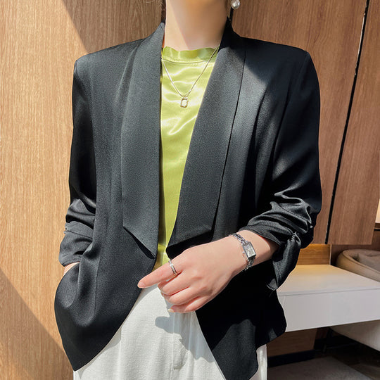 Damen Schalkragen-Blazer mit Satinbesatz, offener Front und legerer Kurzform Nord Taschen