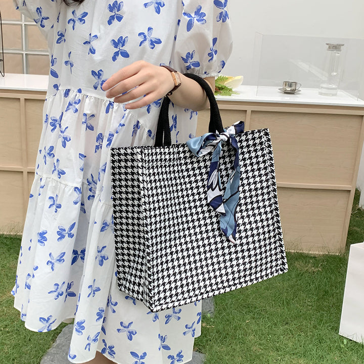Damen Einkaufstasche mit klassischem Hahnentrittmuster und dekorativem Halstuch Nord Taschen