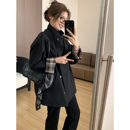 Damen Kurztrenchjacke im Oversize‑Boxy‑Schnitt mit Stehkragen und kariertem Ärmelaufschlag Nord Taschen