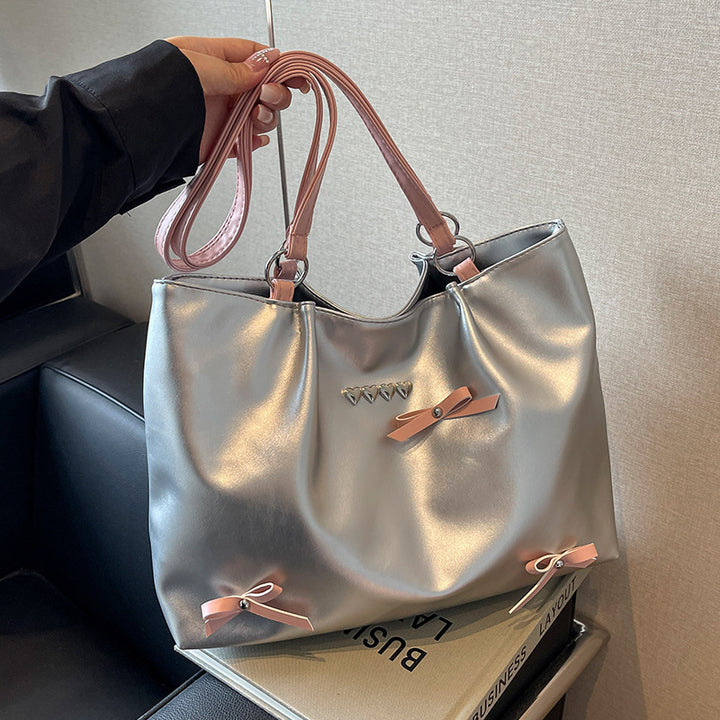 Damen Tragetasche mit eleganten Detail und hochwertigem Obermaterial Nord Taschen