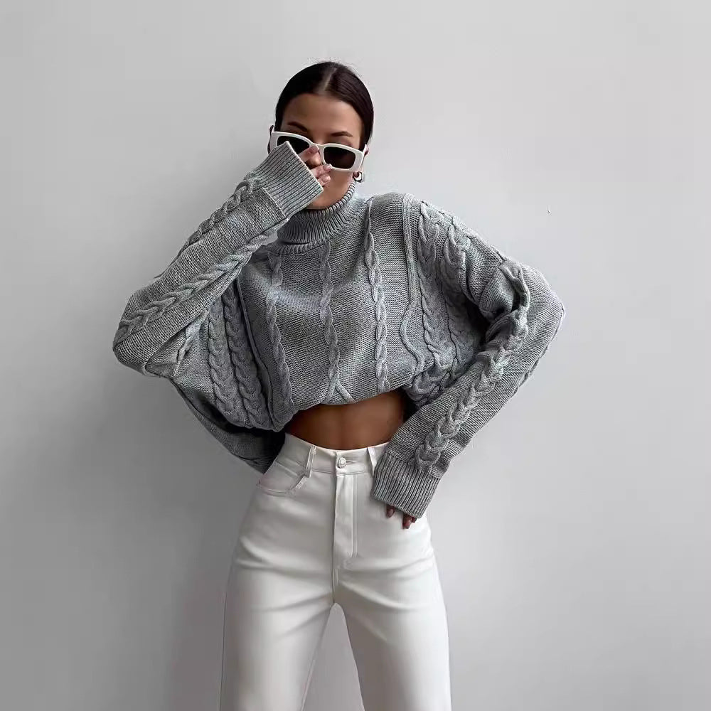 Damen Grobstrick-Rollkragenpullover mit Zopfstrick-Details Nord Taschen