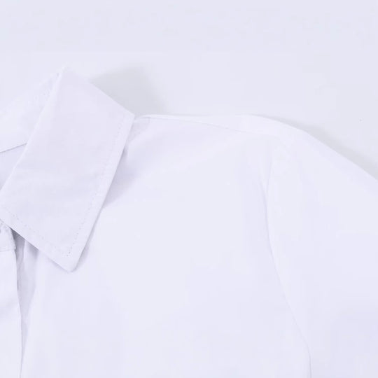 Damen Taillierte Popeline‑Bluse mit Peplum-Details und verdeckter Knopfleiste Nord Taschen