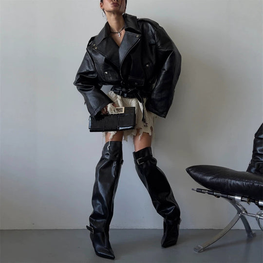 Damen Oversize-Bikerjacke aus veganem Lederimitat mit Taillengürtel & Schulterklappen Nord Taschen