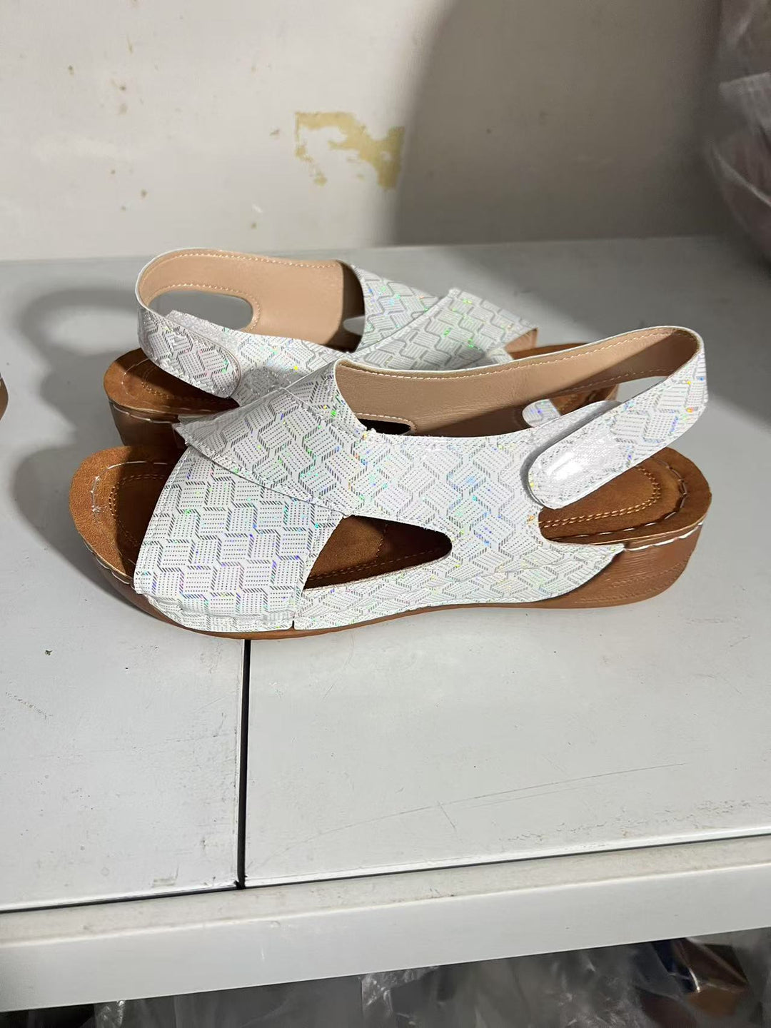 Damen modische Sandalen mit verstellbarem Riemen und anatomischem Fußbett Nord Taschen