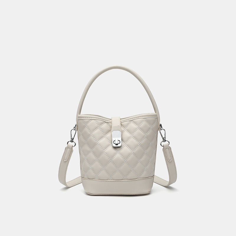 Damen Schultertasche mit quadratischem Korpus und glänzendem Steppmuster Nord Taschen