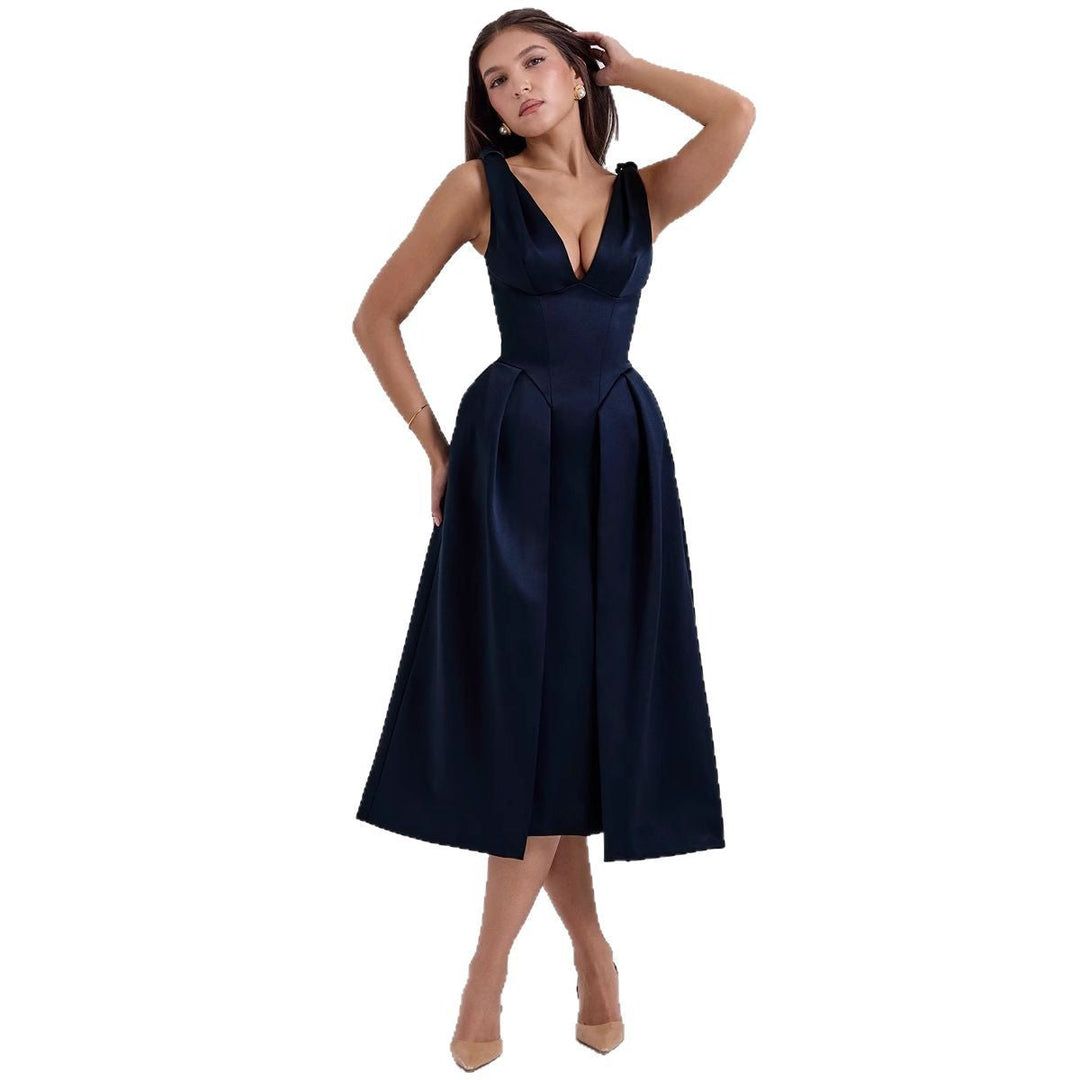 Damen Maxikleid mit elegantem V-Ausschnitt und strukturiertem Rock Nord Taschen