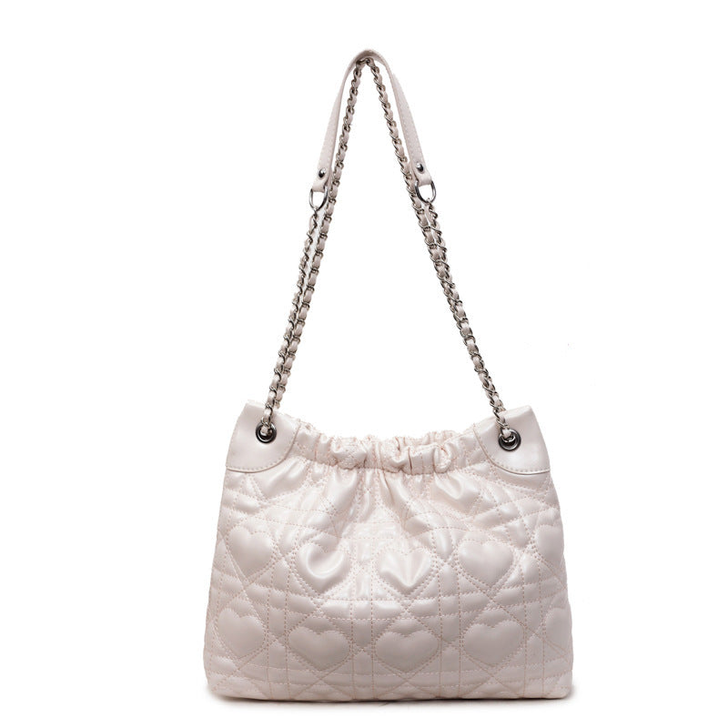 Damen geflochtene Hobo-Tasche mit dekorativem Kettenakzent Nord Taschen