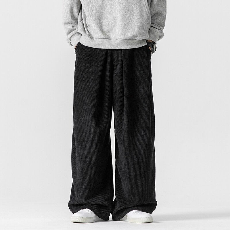 Herren Weite Cordhose mit Bundfalten und Relaxed-Silhouette Nord Taschen