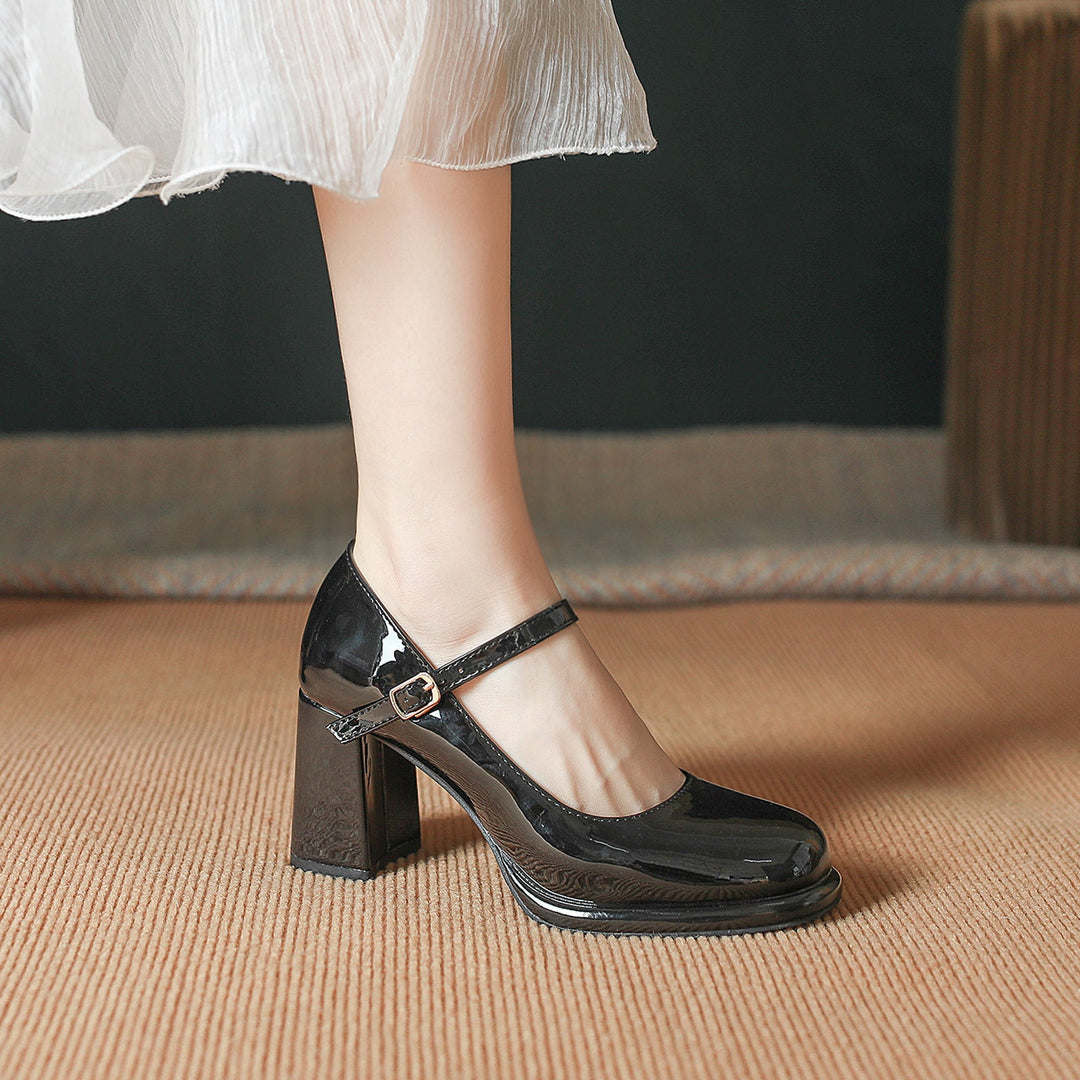 Damen Slingback-Pumps mit elegantem Fesselriemen und komfortablem Blockabsatz