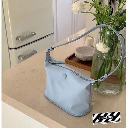 Damen Schultertasche mit zeitgemäßem minimalistischen Design und praktischen Fächern Nord Taschen
