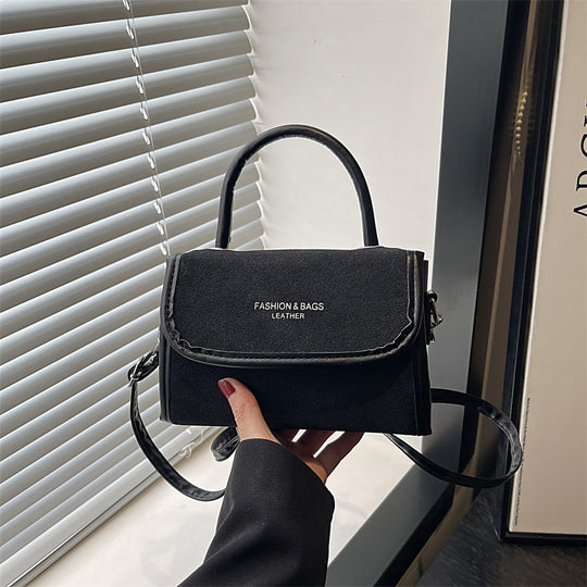Damen Umhängetasche mit strukturiertem Leder und abnehmbarem Schulterriemen Nord Taschen