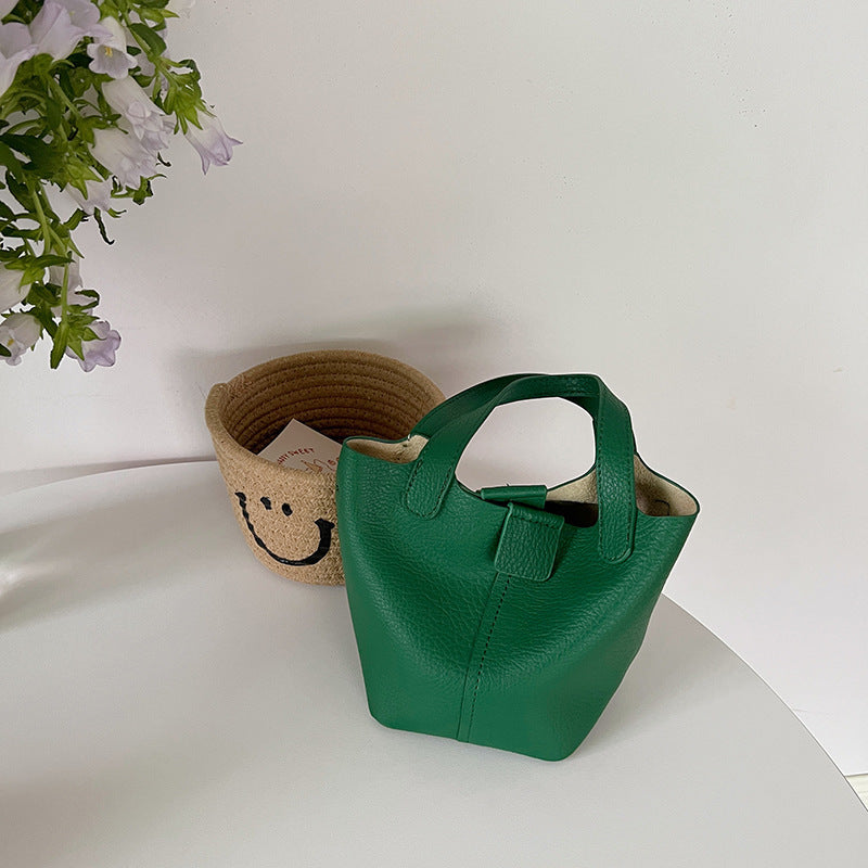 Damen Hobo-Tasche mit abnehmbarer Kosmetiktasche und elegantem Design Nord Taschen