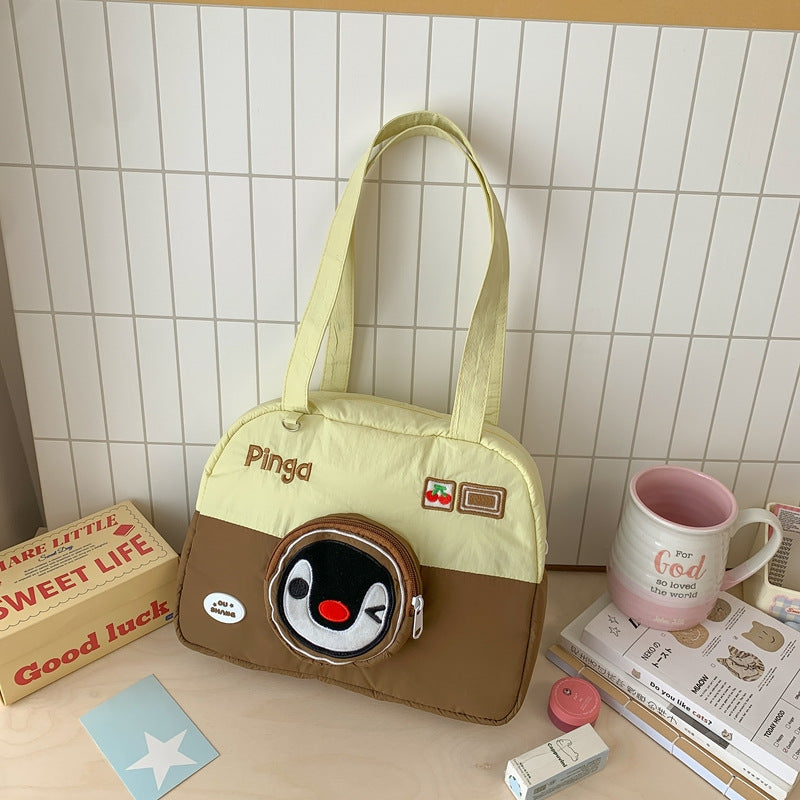 Damen Umhängetasche im Retro-Kameradesign Nord Taschen