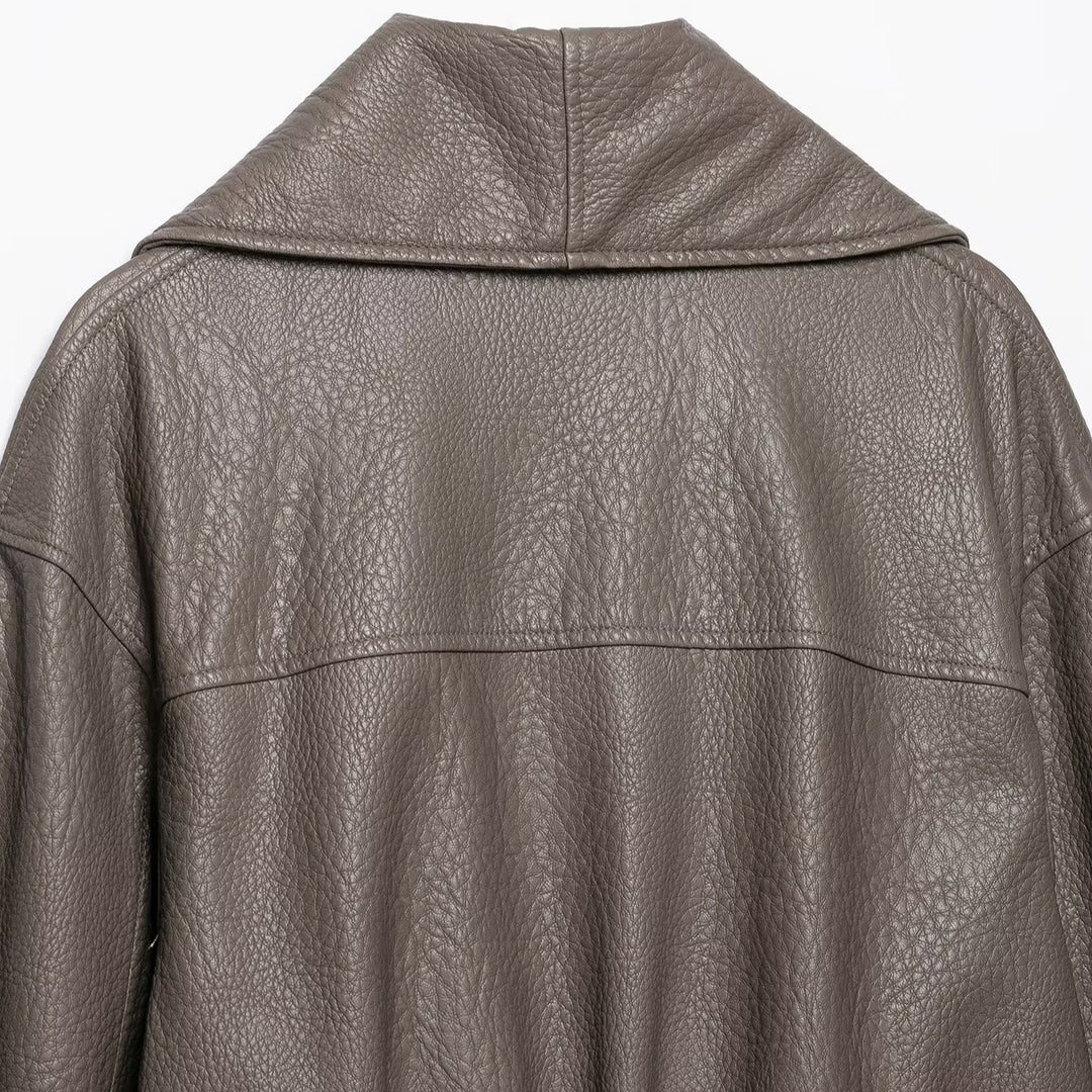 Damen Kurze Taillierte Lederoptik-Jacke mit übergroßem Schalkragen und gerafftem Bund Nord Taschen