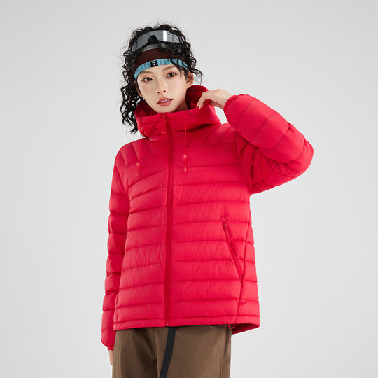 Damen Ultraleichte gesteppte Thermokapuzenjacke mit Horizontalsteppung und Reißverschlusstaschen Nord Taschen