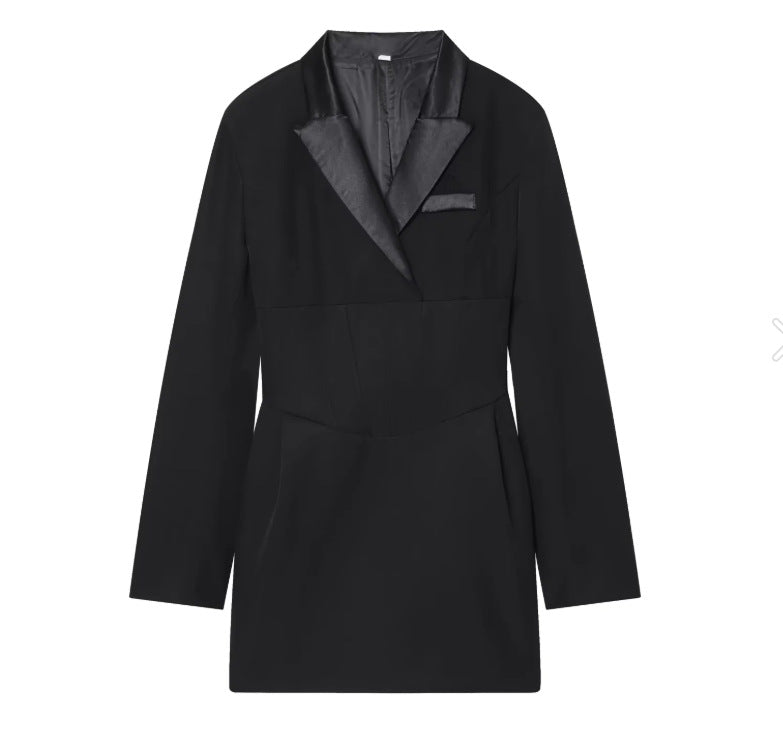 Damen 70+ tailliertes Blazerkleid mit Korsagen‑Optik, Reverskragen und figurformenden Abnähern Nord Taschen