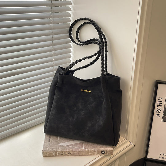 Damen Hobo-Tasche mit geflochtenem Tragegriff und weichem Veloursleder Nord Taschen