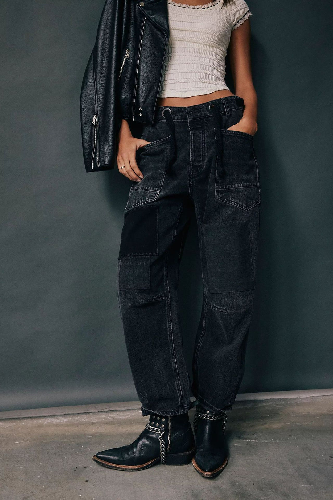 Damen hochgeschnittene Jeans im weiten Schnitt mit aufgesetzten Taschen und Kordelzug Nord Taschen