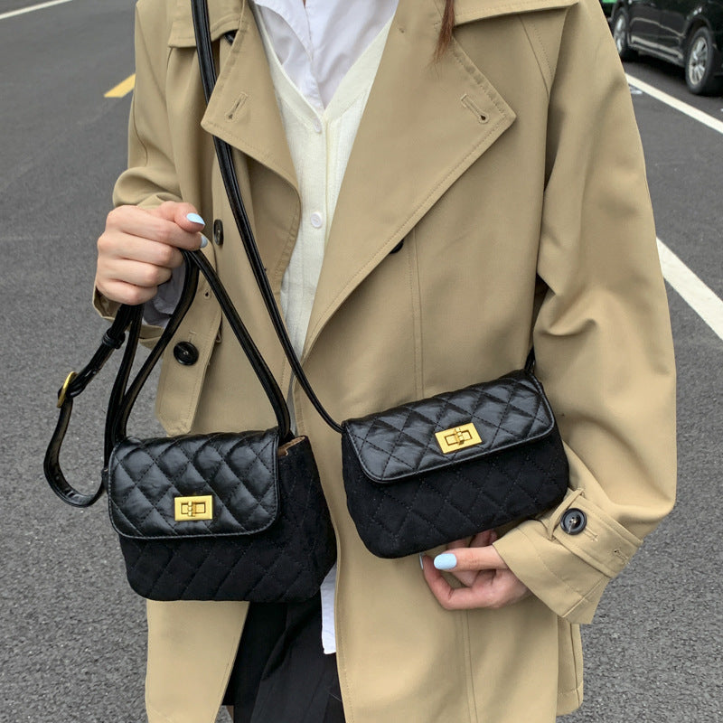 Damen elegante Umhängetasche mit mattem Finish und strukturiertem Design Nord Taschen
